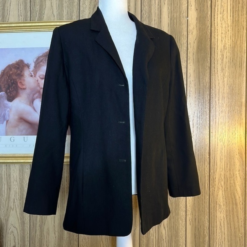 REQUIREMENTS, WOMANS JACKET